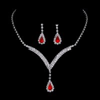 SET613 - Diamond V Drop Pendant Necklace Set